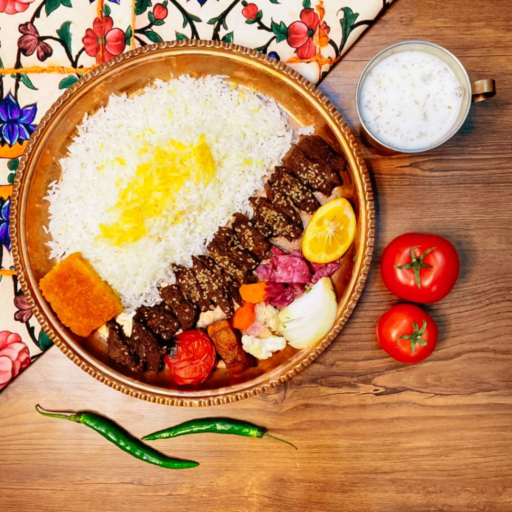 گالری تصاویر غذاهای محلی و سنتی کرمان در رستوران‌های اصیل شهر