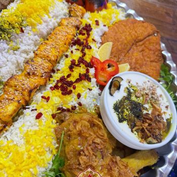 میراث پدر یکی از رستوران های کرمان با موسیقی زنده