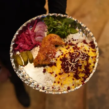 غذای رستوران عمارت باستانی کرمان